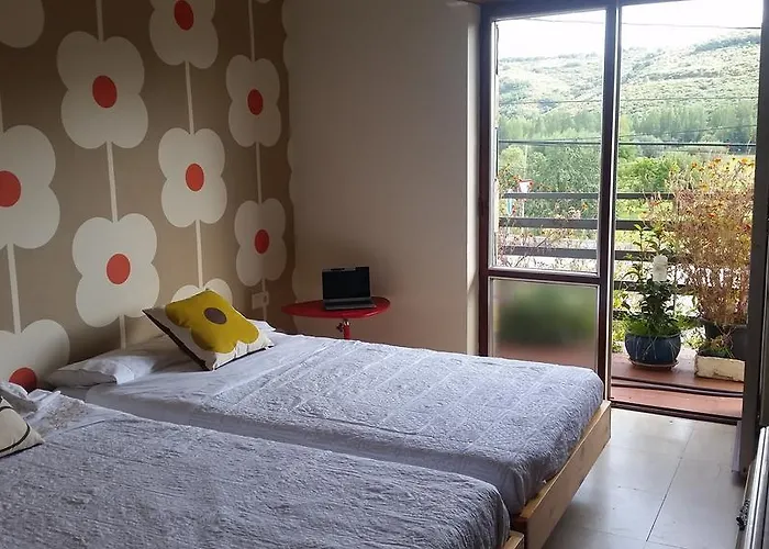 El Crucero אכסניה *